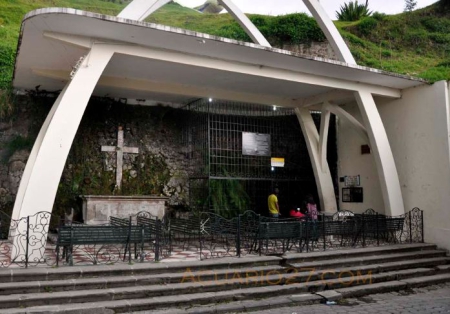 Gruta del Socavón